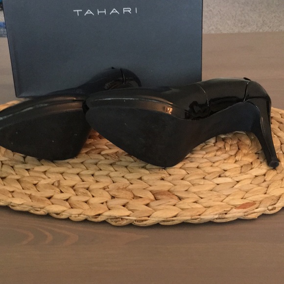 Tahari black heels! 3.5” - Picture 7 of 8